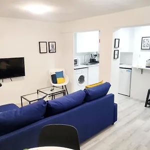  Apartamento Acogedor Familiar En Area Residencial España
